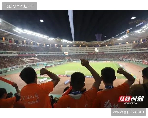 传奇归来足球明星赛盛典重燃激情球迷共聚欢庆足球之夜